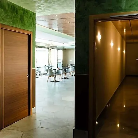 Nogueras 3 Hotel